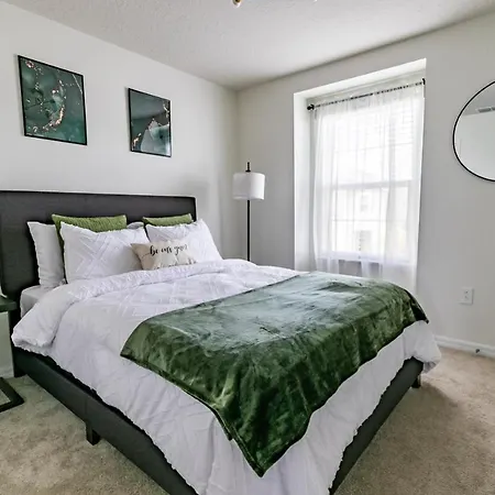 Deluxe Suites 5 Bedroom Paradise Near Disney